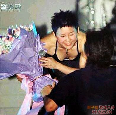 女星抛半球露底走光照大揭秘
