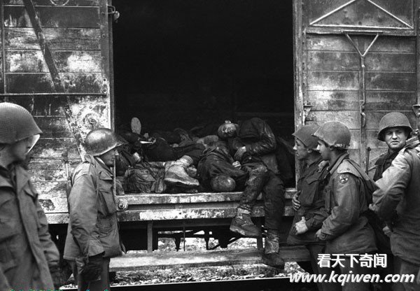 揭开二战时德国纳粹令人发指的暴行 死亡营尸体遍地(组图)